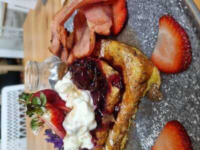 Hervey Bay Dayman General Store Churros & Natural Food Cafe