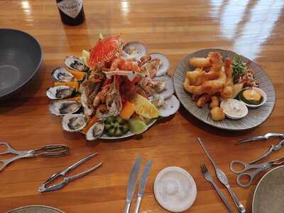 Banksia Seafood And Grill