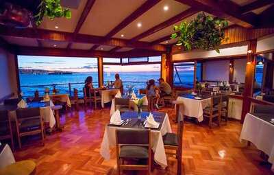 Oceanic Restaurant