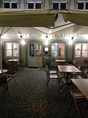 Café Im Paradeis