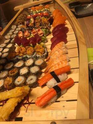 Tokyo Sushi Bar
