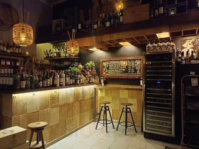 Bodega Mendoza Vinoteca Bar