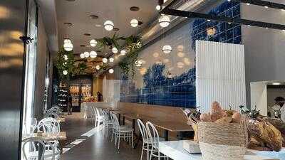 Enrique Tomás JAMON-TAPAS-VINO