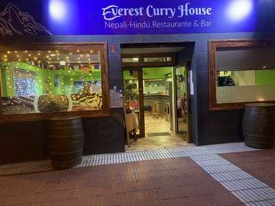 Everest Curry House