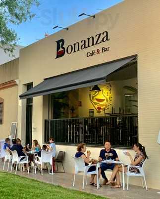 Bar Bonanza