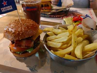 Foster's Hollywood