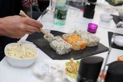 Eat Sushi Paris 12