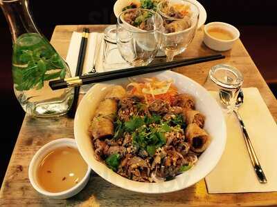 PHO 144, Paris