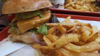 French Cantine Villepinte I Burger I Brasserie Hallal