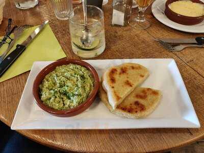 L'assiette d'Or, Paris