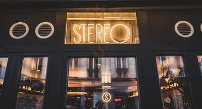 Stéréo, Paris