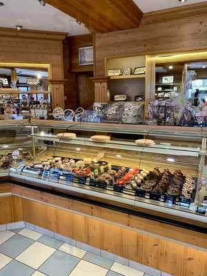 Pâtisserie Boulangerie Maison Bétemps Depuis 1932, Le Grand-Bornand