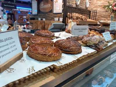 Hardouin le Boulanger, Tours