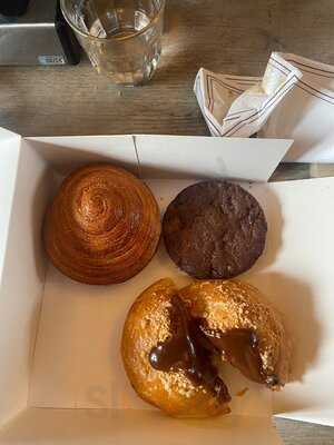 Boulangerie De La Place Des Vosges