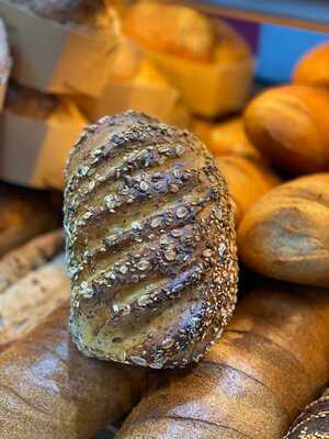 Boulangerie Pâtisserie Breads Paradise