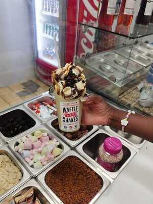 Waffle and Shakes, Marseillan Plage