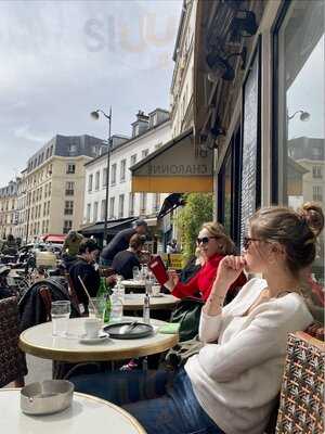 Lily Of Charonne, Paris