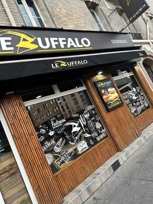 Le Buffalo, Saint-Denis