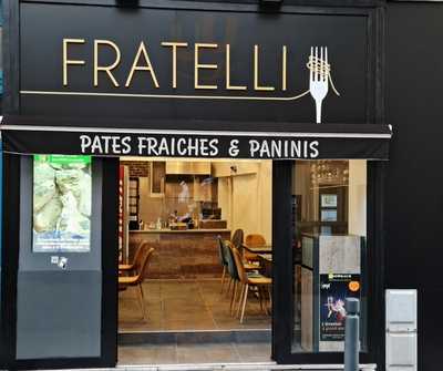 Fratelli, Angers