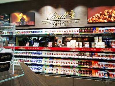 Lindt Store