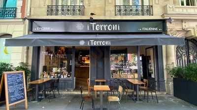 Terronia Epicerie Bar À Vin, Paris