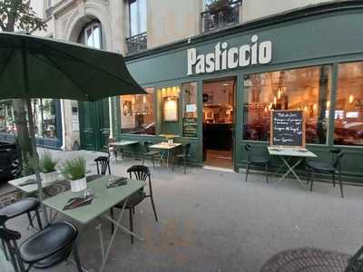 Pasticcio 11e, Paris