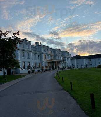 1560 Restaurant & Bar