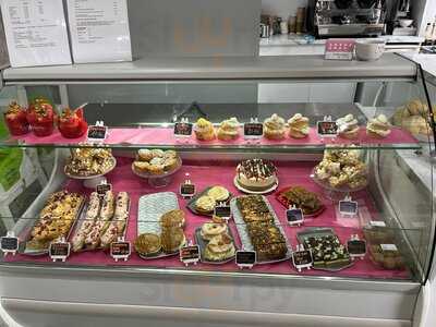Annies Cakery