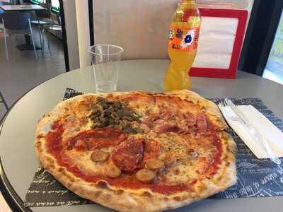 World Pizza, Novedrate