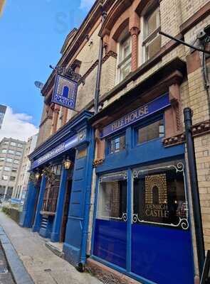 The Denbigh Castle Pub