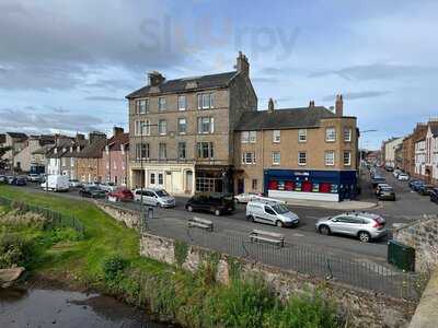 The Auld Brig Tavern