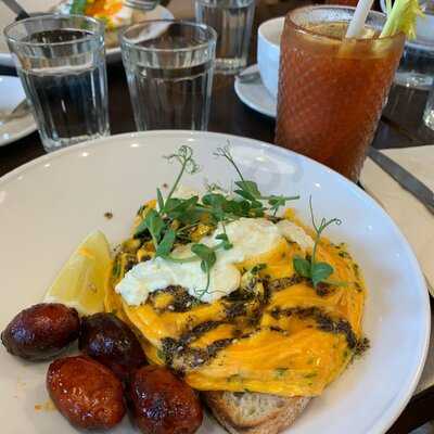 Cafe Benedict