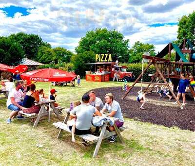 Pizza Leonati At The Yew Tree Inn