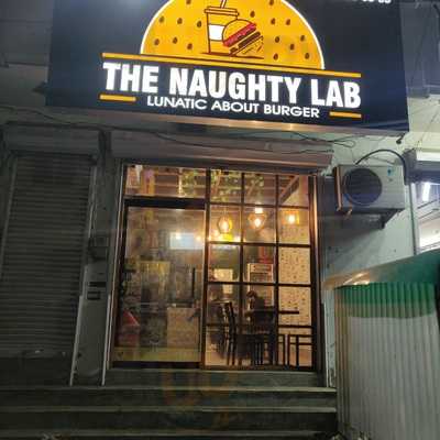 The Naughty Lab, Lunatic About Burger