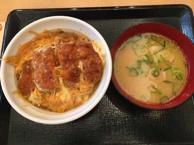 なか卯 港北樽町店