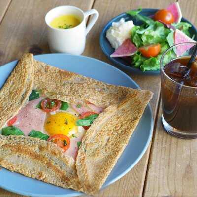 TRITON CAFE 代官山