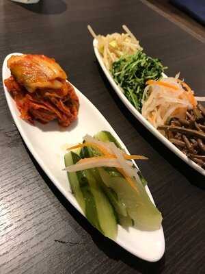 炭火焼肉ノぶる 西院店