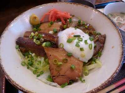 沖縄ダイニング びたろー