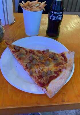 ピザスライス＆ソーダファウンテン