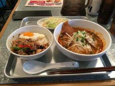 タイ屋台料理グリーンパッタイ