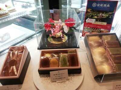 SARAS DELI ＆ PASTRY