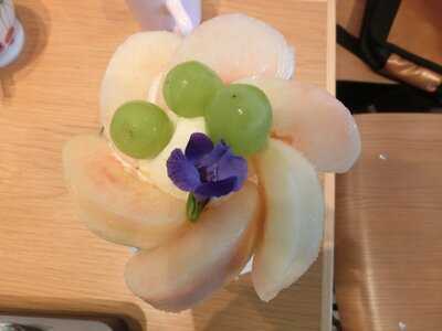 水信フルーツパーラーラボ