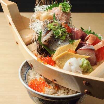 鮨 酒 肴 杉玉 お初天神