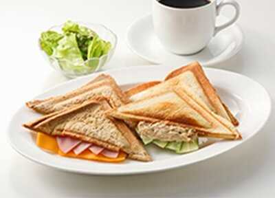 プティカフェティ 西新パレス店