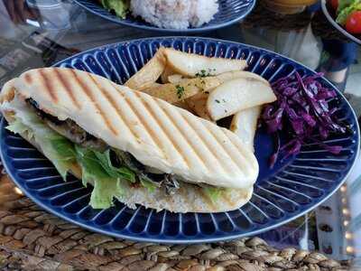 プティ アクイーユ