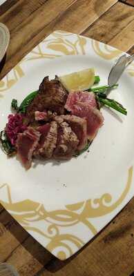 トラットリア ピエトラ ビアンカ