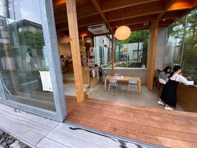 ヒグマドーナッツ × コーヒーライツ 表参道