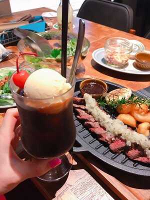 Marunouchi Base