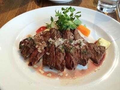 ビストロ ファヴォリ