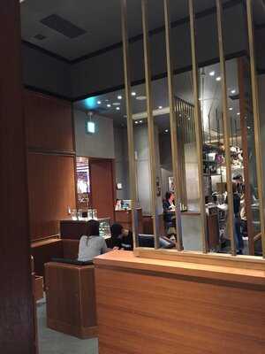 カフェ & グリル シズル ガズル